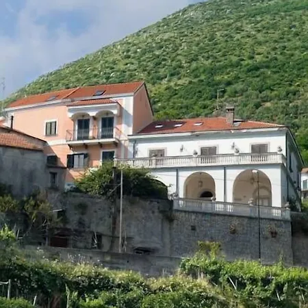 Couette-café Farfalle E Gabbiani 4*