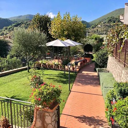 法比勒加比亚尼酒店