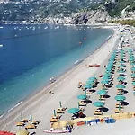 Bed and breakfast Farfalle E Gabbiani Tramonti