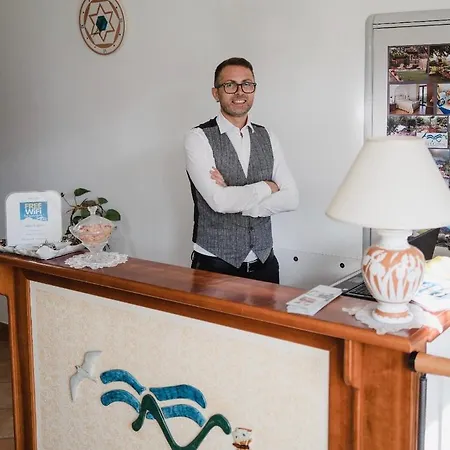 Farfalle E Gabbiani Bed & Breakfast 4*