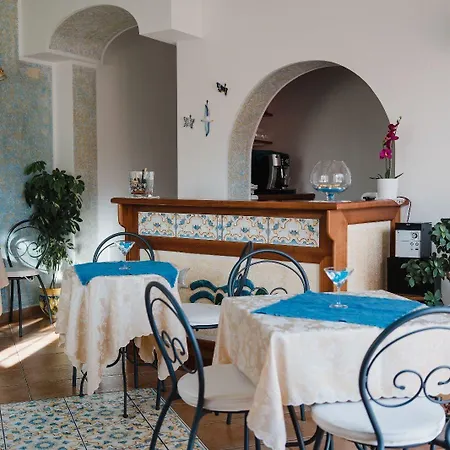 Bed & Breakfast Farfalle E Gabbiani