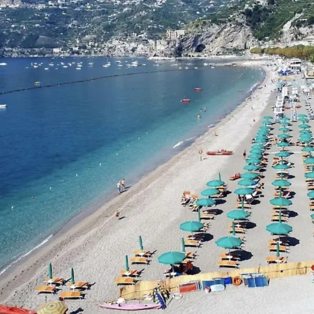 Bed & Breakfast Farfalle E Gabbiani Tramonti